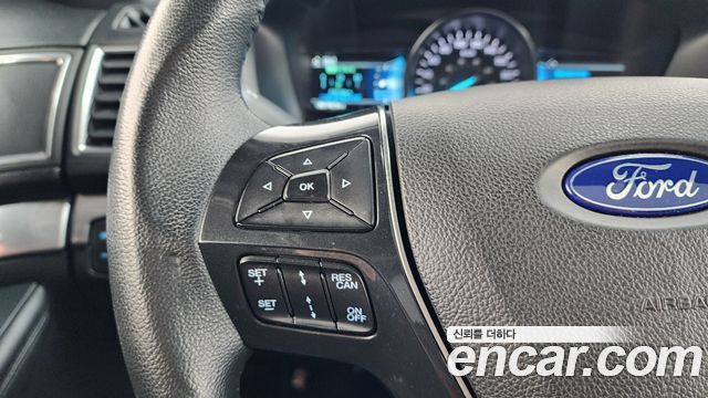 Ford Explorer 2.3 Limited 4WD 5th 2019 — фото 22