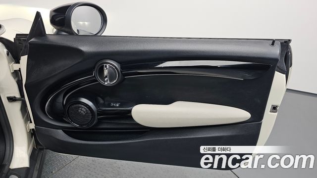 MINI Cooper S Convertible Classic Launch Pack Third Generation 2023 — фото 25