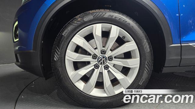 Volkswagen T-Roc 2.0 TDI Premium 2022 — фото 5