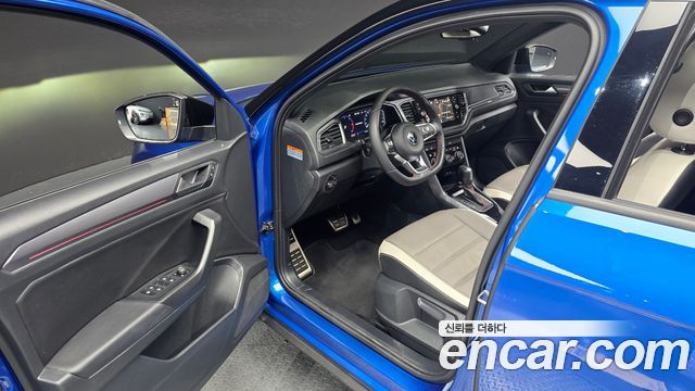 Volkswagen T-Roc 2.0 TDI Premium 2022 — фото 11