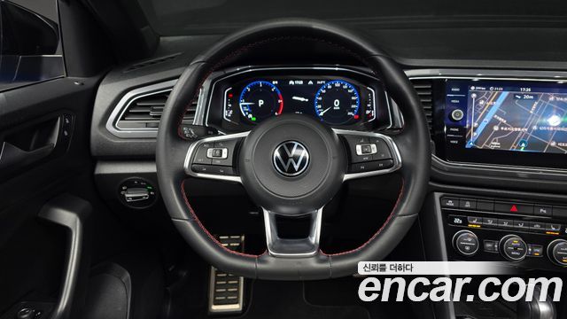 Volkswagen T-Roc 2.0 TDI Premium 2022 — фото 13
