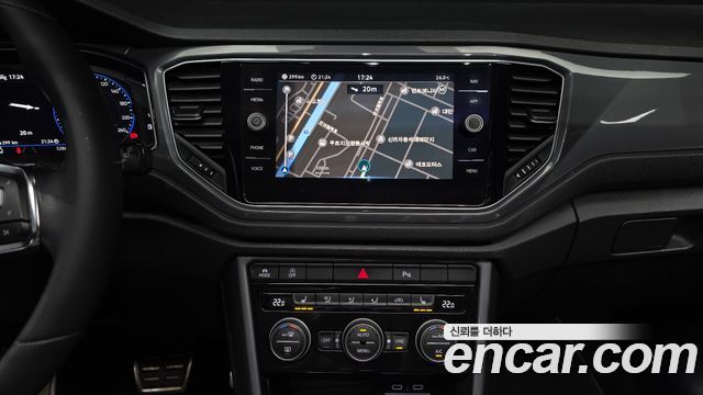 Volkswagen T-Roc 2.0 TDI Premium 2022 — фото 15