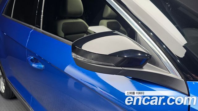 Volkswagen T-Roc 2.0 TDI Premium 2022 — фото 30