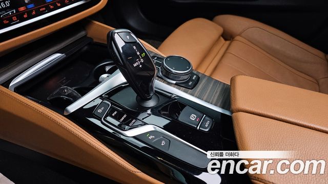 BMW 5 Series (G30) 520d xDrive M Sport Package Plus 2017 — фото 9