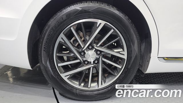 Hyundai Grandeur (IG) 3.0 LPi (Taxi) Deluxe 2023 — фото 5