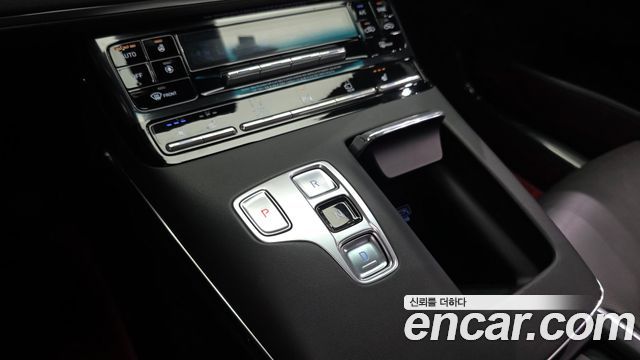 Hyundai Grandeur (IG) 3.0 LPi (Taxi) Deluxe 2023 — фото 9