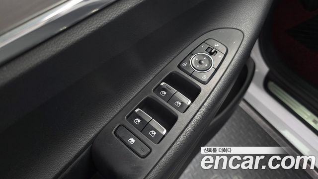 Hyundai Grandeur (IG) 3.0 LPi (Taxi) Deluxe 2023 — фото 28