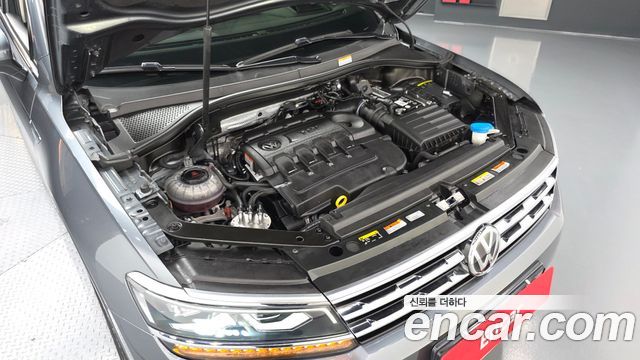Volkswagen Tiguan Allspace 2.0 TDI Prestige 2020 — фото 6