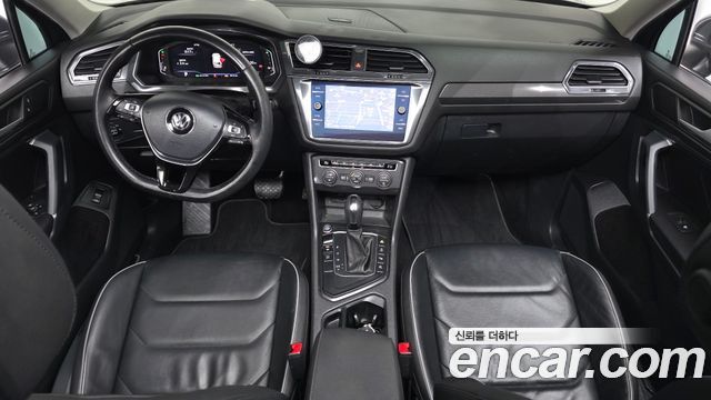 Volkswagen Tiguan Allspace 2.0 TDI Prestige 2020 — фото 7