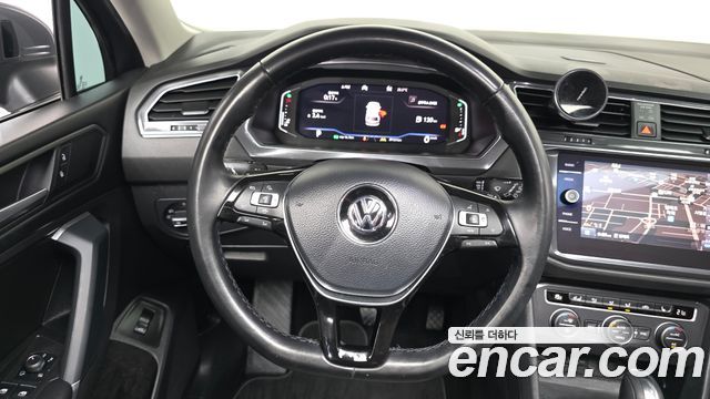 Volkswagen Tiguan Allspace 2.0 TDI Prestige 2020 — фото 13