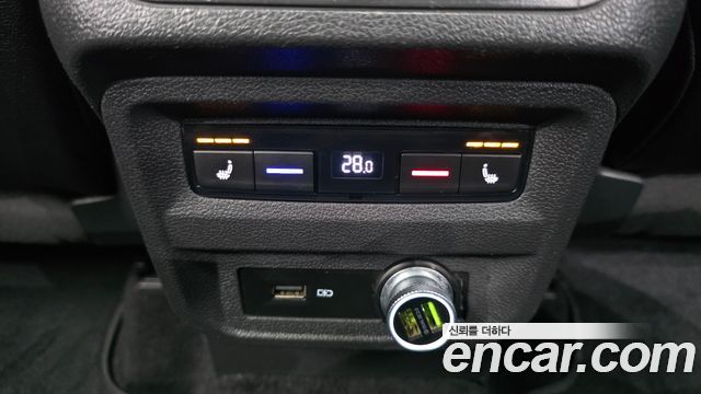 Volkswagen Tiguan Allspace 2.0 TDI Prestige 2020 — фото 19