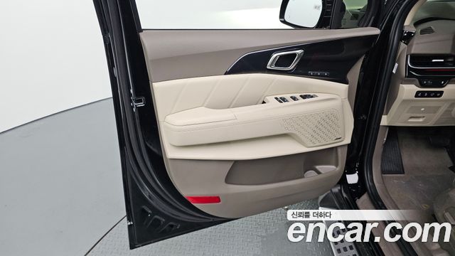 Kia Carnival (IV) Gasoline 9-Seater Hi Limousine Signature 2026 — фото 24
