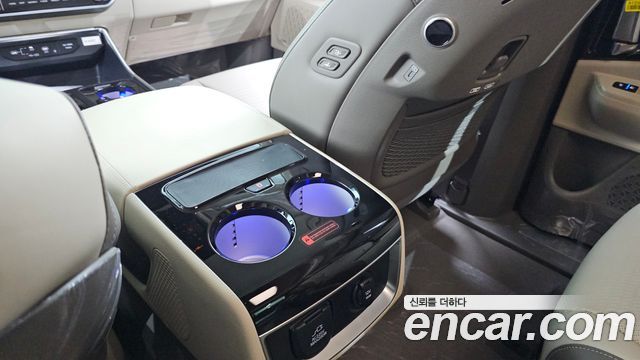Kia Carnival (IV) Gasoline 9-Seater Hi Limousine Signature 2026 — фото 31