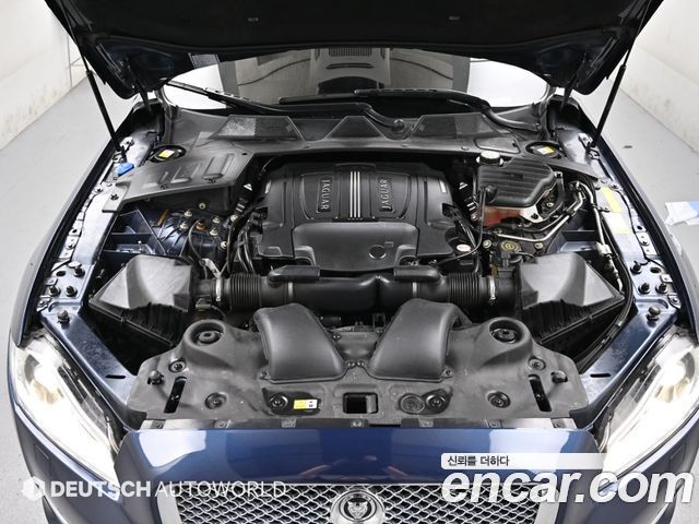 Jaguar XJ 3.0 SC Premium Luxury LWB X351 2013 — фото 6