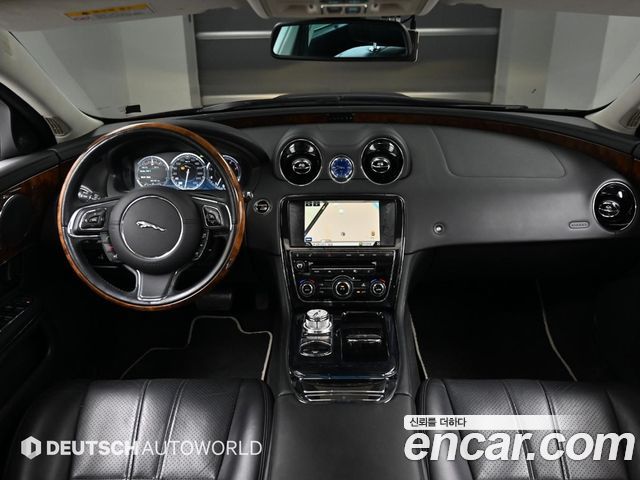 Jaguar XJ 3.0 SC Premium Luxury LWB X351 2013 — фото 7