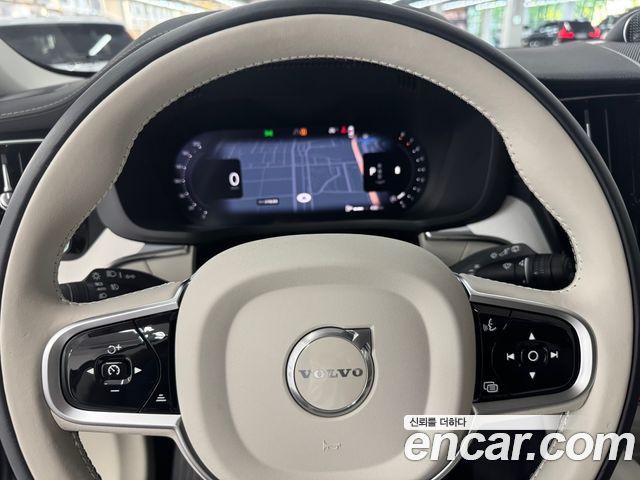 Volvo XC60 (II) B5 Ultra Bright Air Sus 2026 — фото 17