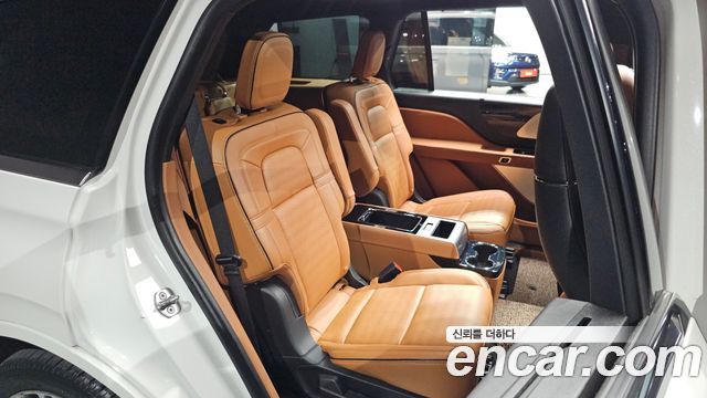 Lincoln Aviator (II) 3.0 Black Label AWD 2022 — фото 11
