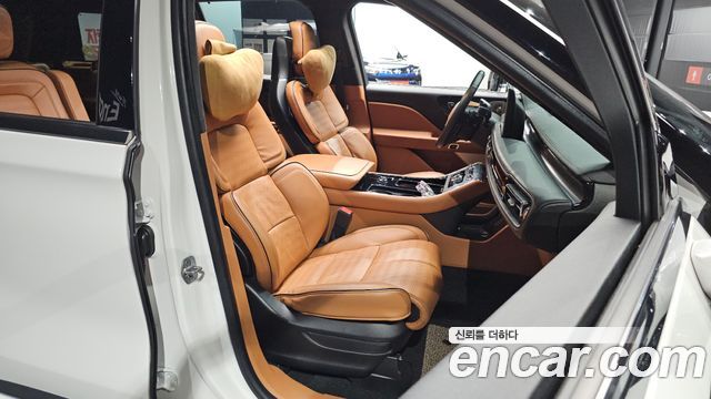 Lincoln Aviator (II) 3.0 Black Label AWD 2022 — фото 26