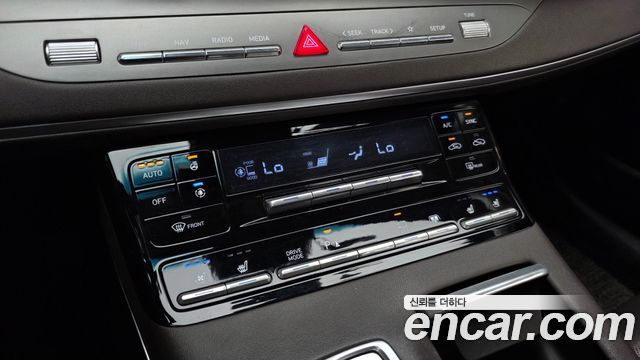 Hyundai Grandeur (IG) 3.0 LPi Exclusive 2022 — фото 18