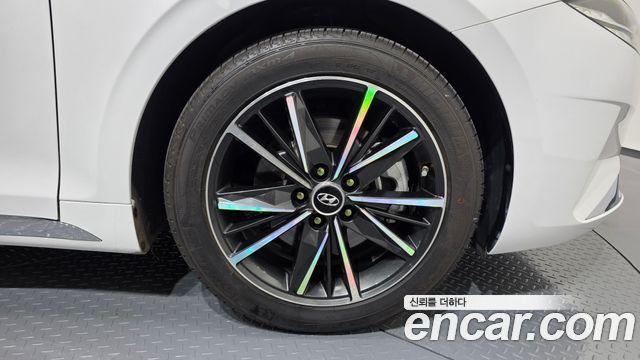 Hyundai Grandeur (IG) 3.0 LPi Exclusive 2022 — фото 21