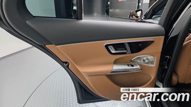 Mercedes-Benz E-Class (W214) E300 4MATIC AMG Line 2025 — фото 25