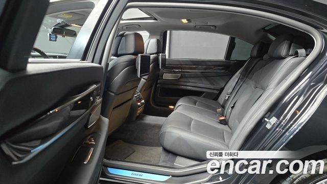 BMW 7 Series (F01) 750Li xDrive B&O Edition 2015 — фото 12