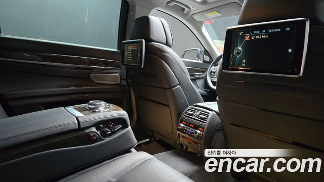 BMW 7 Series (F01) 750Li xDrive B&O Edition 2015 — фото 18