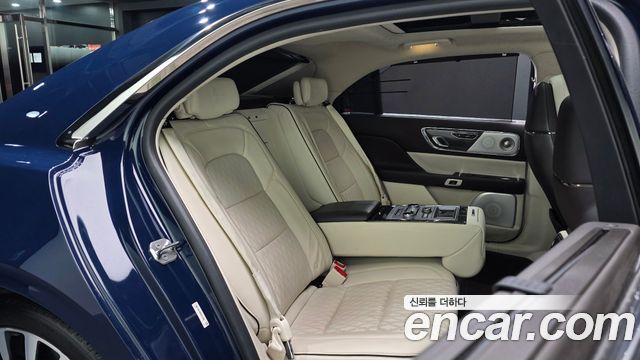 Lincoln Continental (X) 3.0 Black Label AWD 2019 — фото 11