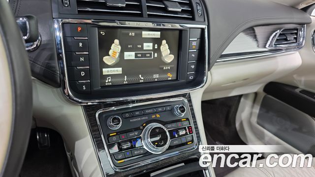 Lincoln Continental (X) 3.0 Black Label AWD 2019 — фото 16