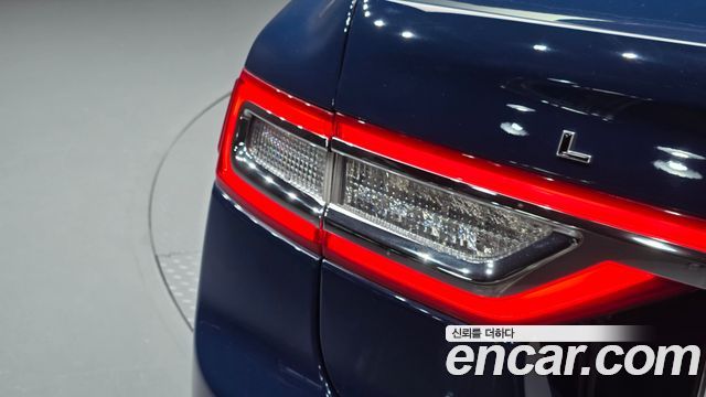Lincoln Continental (X) 3.0 Black Label AWD 2019 — фото 23