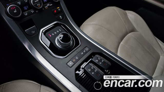 Land Rover Range Rover Evoque 2.0 TD4 HSE 2016 — фото 9