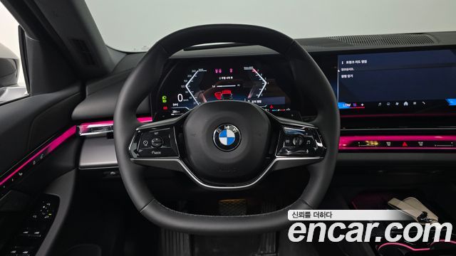 BMW 5 Series (G60) 520i 2025 — фото 13