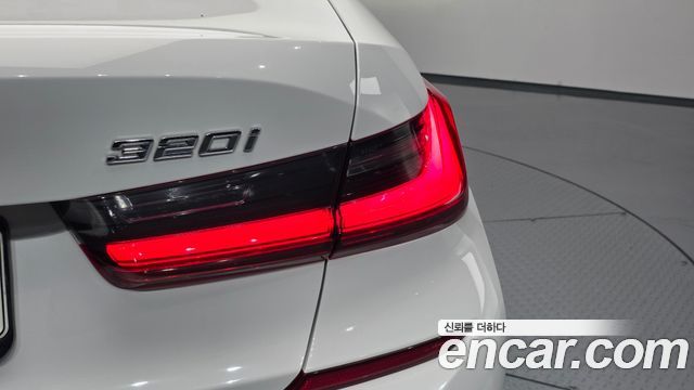 BMW 3 Series (G20) 320i M Sport 2021 — фото 23