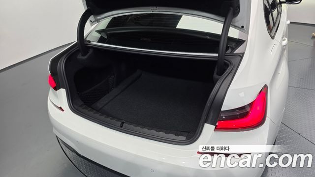 BMW 3 Series (G20) 320i M Sport 2021 — фото 32