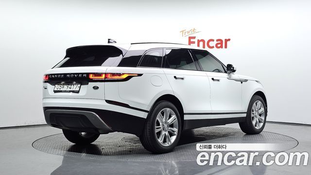 Land Rover Range Rover Velar 2.0 D240 SE 2018 — фото 2