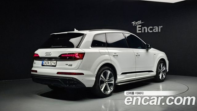 Audi Q7 (4M) 55 TFSI Quattro Premium 2022 — фото 2