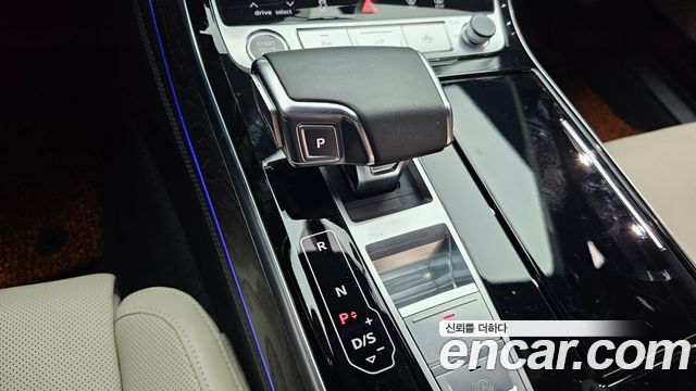 Audi A8 (D5) 55 TFSI Quattro Premium LWB 2022 — фото 9