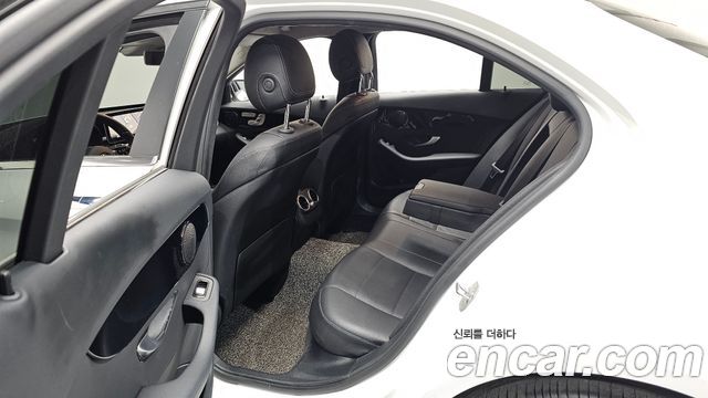 Mercedes-Benz C-Class (W205) C200 2020 — фото 12