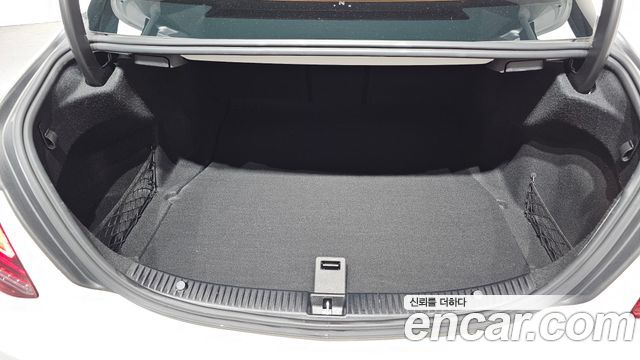 Mercedes-Benz C-Class (W205) C200 2020 — фото 17