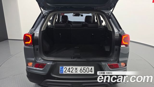 KG Mobility (SsangYong) Beautiful Korando Gasoline 1.5 2WD C5 2023 — фото 17