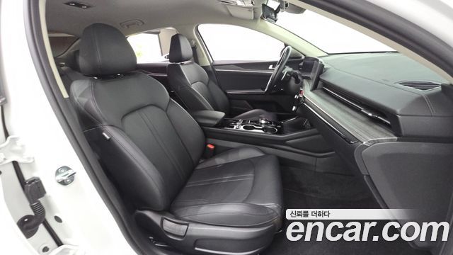 Kia K5 (III) 2.0 Noblesse 2024 — фото 15