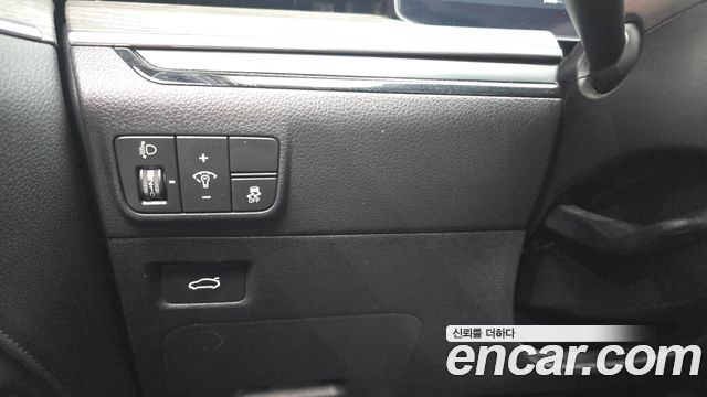 Kia K5 (III) 2.0 Noblesse 2024 — фото 21