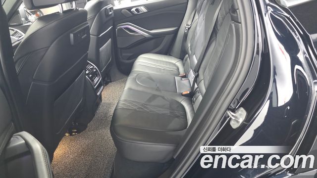BMW X6 (G06) xDrive40i M Sport 2023 — фото 12