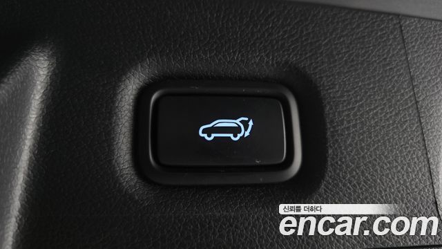 Hyundai Santa Fe Diesel 2.2 2WD Exclusive 2023 — фото 17