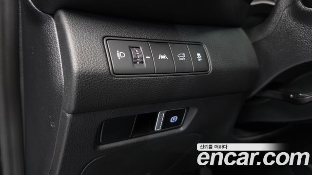 Hyundai Santa Fe Diesel 2.2 2WD Exclusive 2023 — фото 19