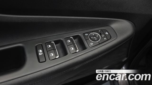 Hyundai Santa Fe Diesel 2.2 2WD Exclusive 2023 — фото 20