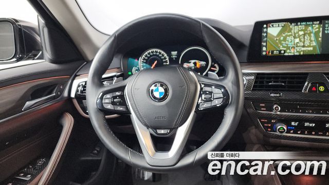 BMW 5 Series (G30) 530i Luxury Plus 2018 — фото 17