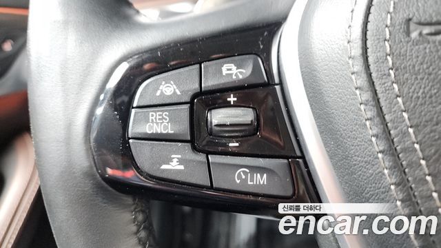 BMW 5 Series (G30) 530i Luxury Plus 2018 — фото 20