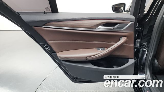 BMW 5 Series (G30) 530i Luxury Plus 2018 — фото 31