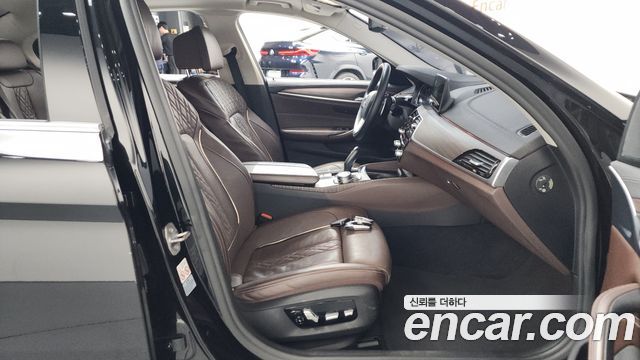 BMW 5 Series (G30) 530i Luxury Plus 2018 — фото 32